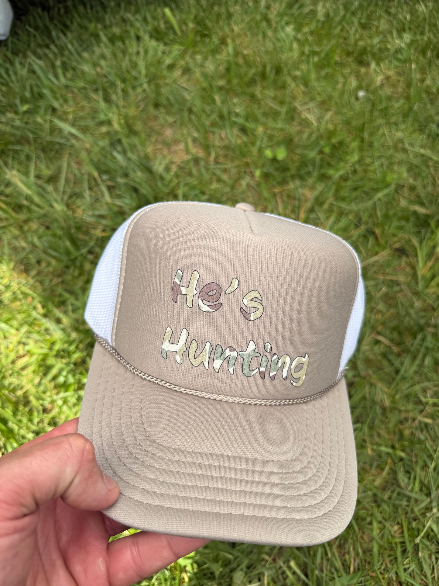 He’s Hunting Tan/White Foamy Rope Hat