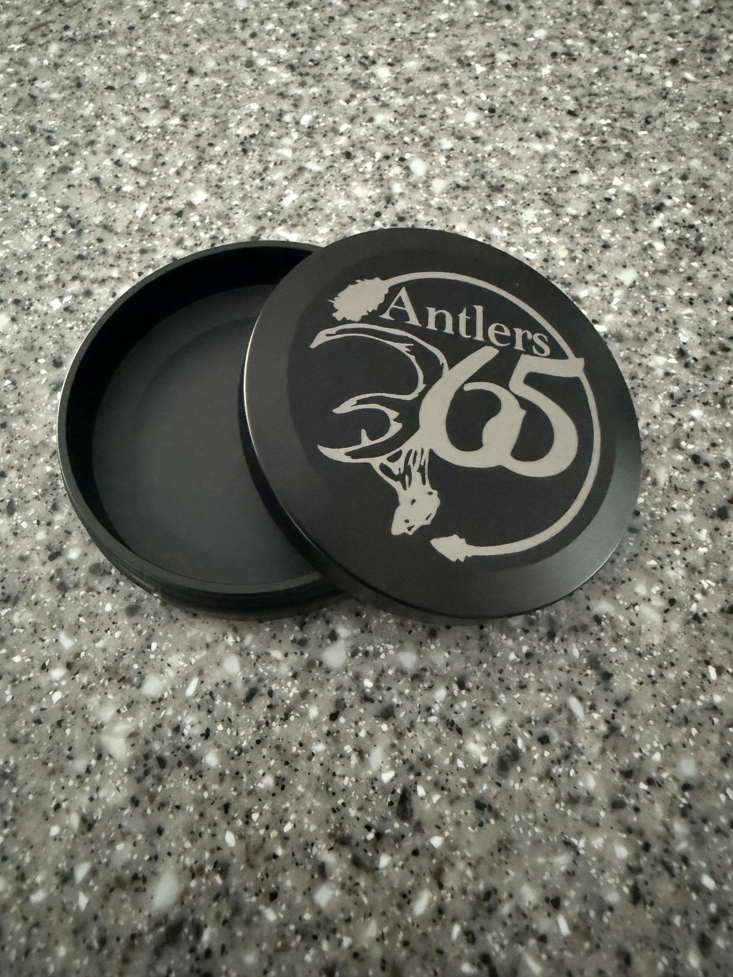 Metal Zyn Tobacco Tin – Hunting Laser-Engraved or Fully Custom | Antlers365